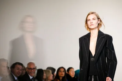 Look 18